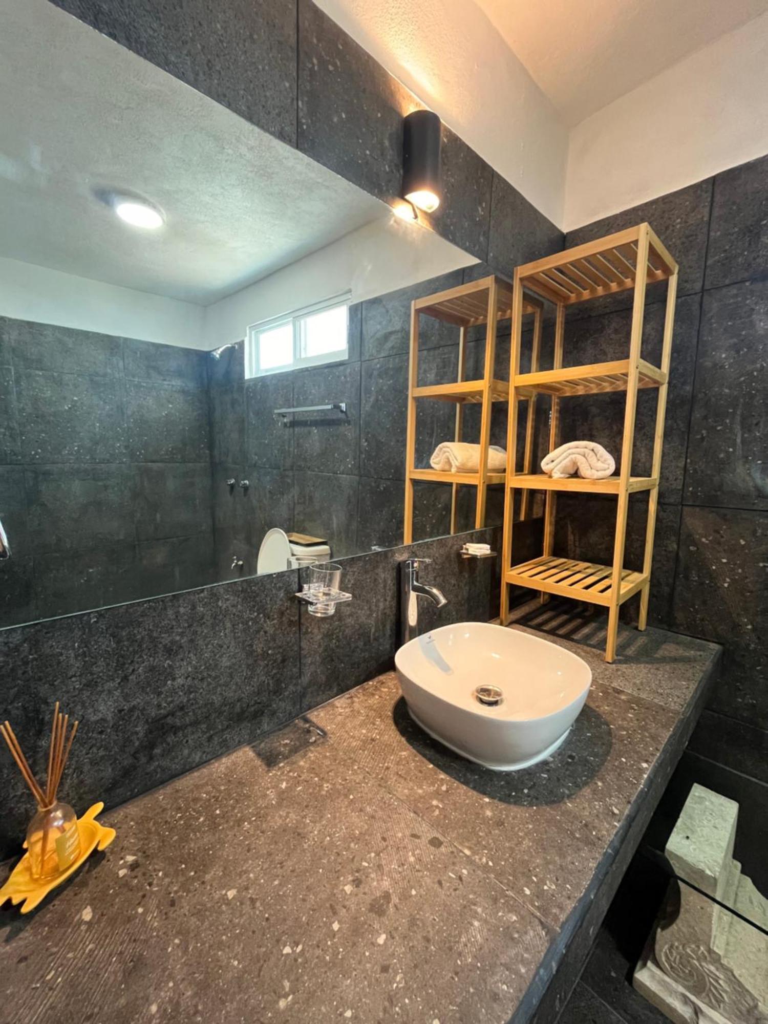 Hostelito Hotel 2*